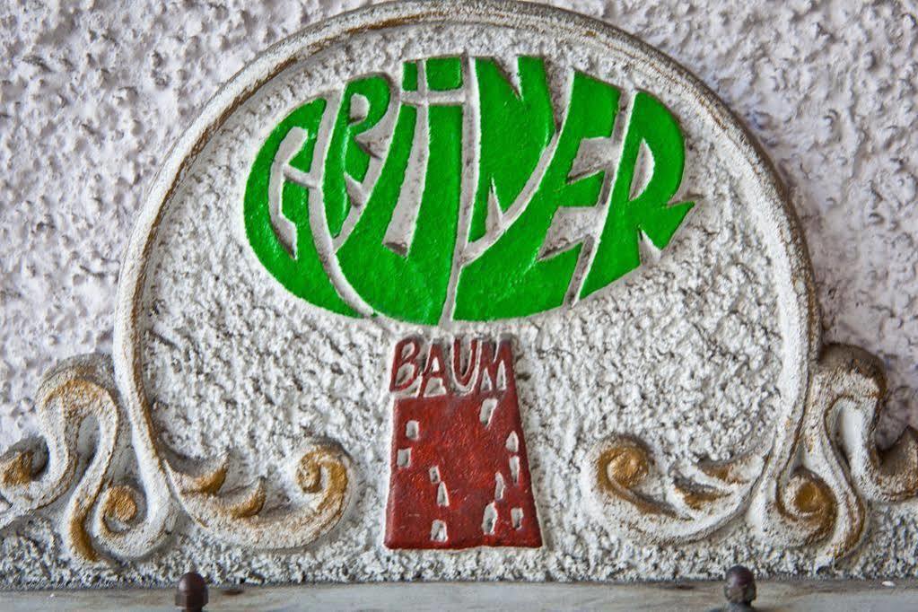 Hotel Gruner Baum Fellbach Esterno foto